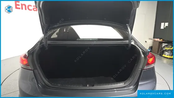 HYUNDAI ELANTRA (AVANTE) 1.6 GDI SMART