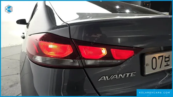 HYUNDAI ELANTRA (AVANTE) 1.6 GDI SMART
