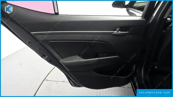 HYUNDAI ELANTRA (AVANTE) 1.6 GDI SMART