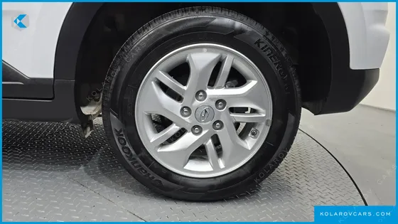 HYUNDAI VENUE 1,6 PREMIUM
