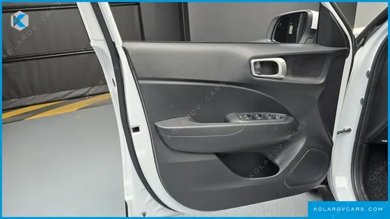 HYUNDAI VENUE 1,6 PREMIUM