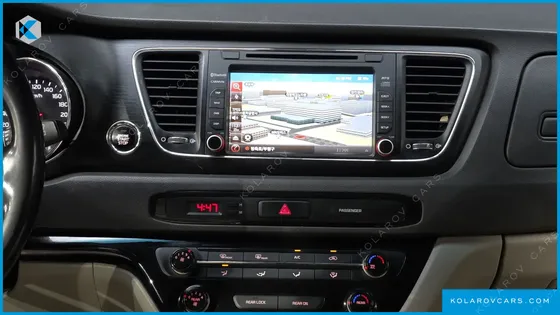 KIA CARNIVAL 9-SEATER LUXURY