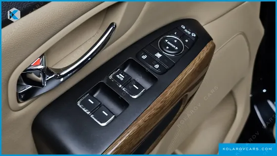 KIA CARNIVAL 9-SEATER HI-LIMOUSINE