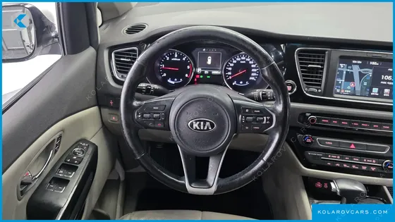 KIA CARNIVAL 9-SEATER NOBLESSE