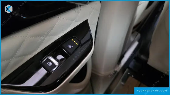 KIA CARNIVAL GASOLINE 9-SEATER LIMOUSINE(SPECIAL VEHICLE)