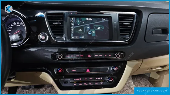 KIA CARNIVAL GASOLINE 9-SEATER NOBLESSE