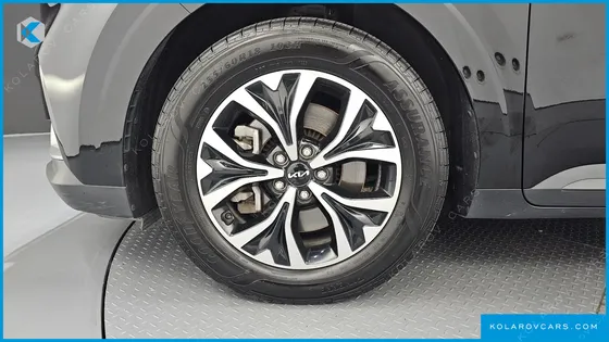 KIA CARNIVAL DIESEL 9-SEATER PRESTIGE