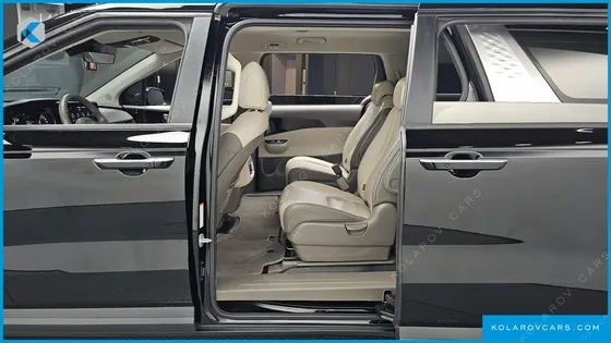 KIA CARNIVAL DIESEL 9-SEATER PRESTIGE