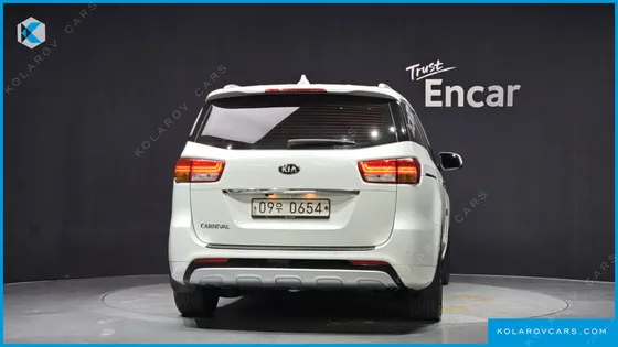 KIA CARNIVAL 9-SEATER PRESTIGE