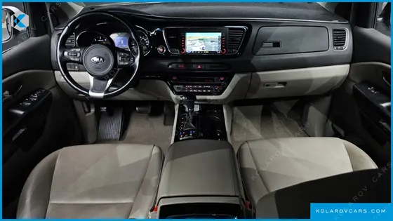 KIA CARNIVAL 9-SEATER PRESTIGE