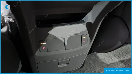 KIA CARNIVAL 9-SEATER PRESTIGE