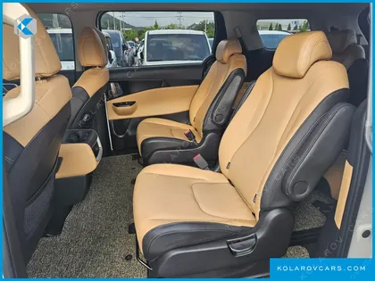KIA CARNIVAL DIESEL 9-SEATER PRESTIGE