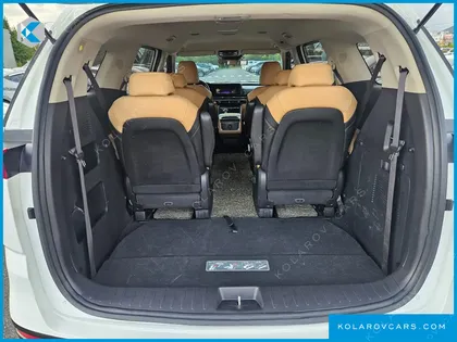 KIA CARNIVAL DIESEL 9-SEATER PRESTIGE