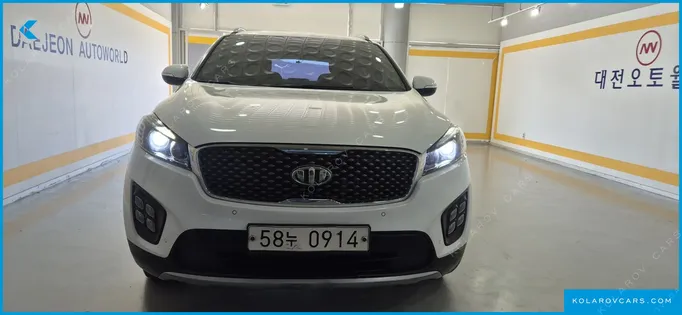 KIA CARNIVAL 9-SEATER PRESTIGE