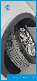 KIA CARNIVAL 9-SEATER PRESTIGE