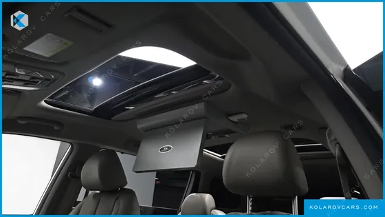 KIA CARNIVAL GASOLINE 9-SEATER NOBLESSE
