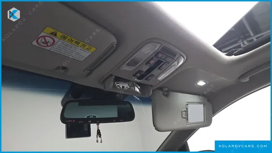 KIA CARNIVAL GASOLINE 9-SEATER NOBLESSE