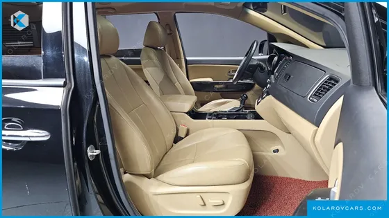 KIA CARNIVAL 9-SEATER NOBLESSE