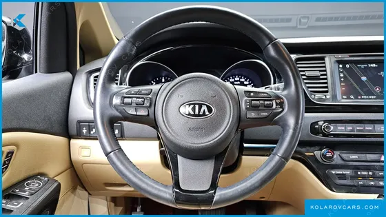 KIA CARNIVAL 9-SEATER NOBLESSE