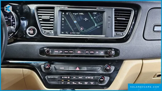 KIA CARNIVAL 9-SEATER NOBLESSE
