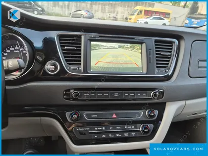 KIA CARNIVAL 9-SEATER PRESTIGE