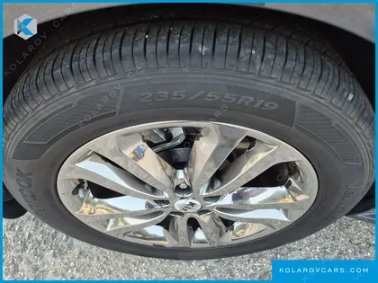 KIA CARNIVAL 9-SEATER PRESTIGE