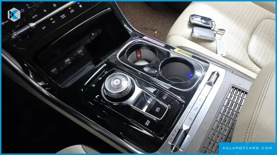 KIA CARNIVAL DIESEL 9-SEATER HI-LIMOUSINE