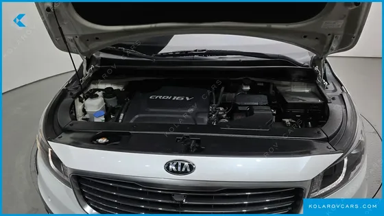 KIA CARNIVAL 9-SEATER PRESTIGE