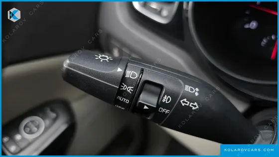 KIA CARNIVAL 9-SEATER PRESTIGE