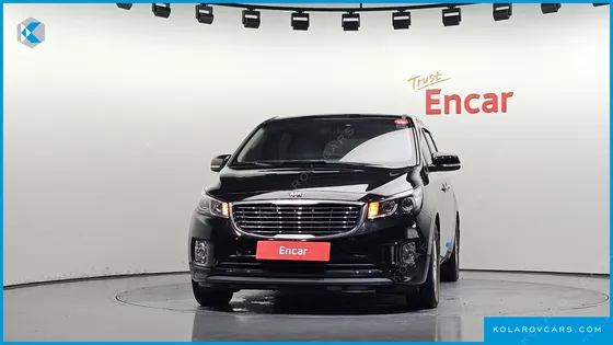 KIA CARNIVAL 11-SEATER DELUXE