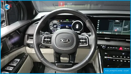 KIA CARNIVAL DIESEL 9-SEATER SIGNATURE