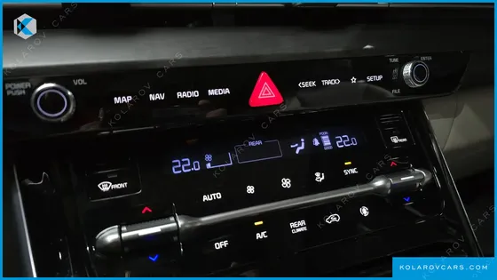 KIA CARNIVAL DIESEL 9-SEATER SIGNATURE