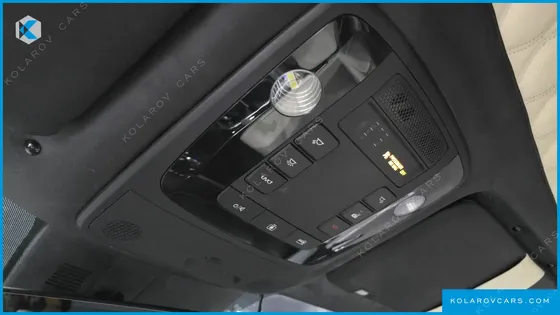 KIA CARNIVAL DIESEL 9-SEATER SIGNATURE