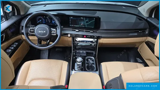 KIA CARNIVAL GASOLINE 9-SEATER SIGNATURE
