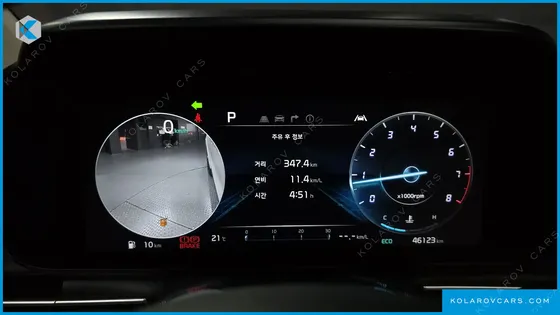 KIA CARNIVAL GASOLINE 9-SEATER SIGNATURE