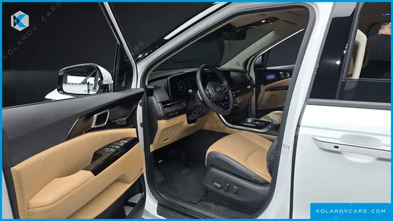 KIA CARNIVAL GASOLINE 9-SEATER SIGNATURE