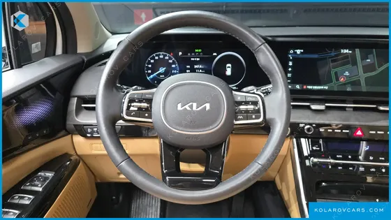 KIA CARNIVAL GASOLINE 9-SEATER SIGNATURE