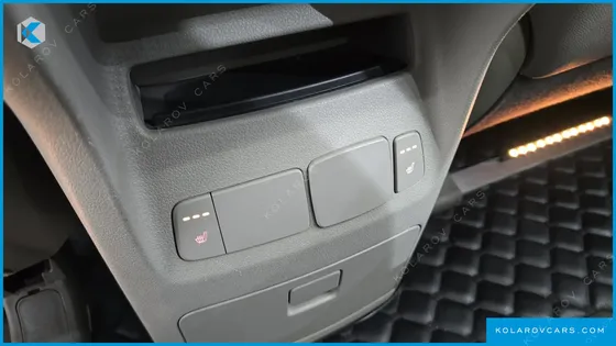 KIA CARNIVAL 9-SEATER PRESTIGE