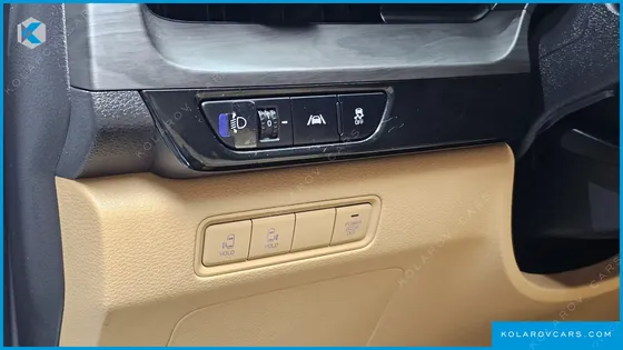 KIA CARNIVAL DIESEL 9-SEATER PRESTIGE