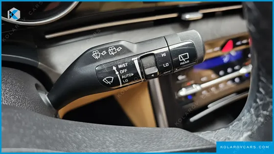 KIA CARNIVAL DIESEL 9-SEATER PRESTIGE