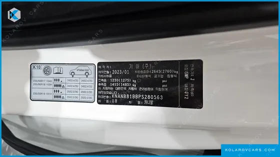 KIA CARNIVAL DIESEL 9-SEATER PRESTIGE