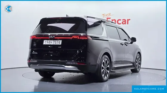 KIA CARNIVAL GASOLINE 7-SEATER SIGNATURE