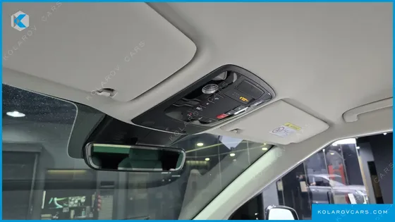 KIA CARNIVAL GASOLINE 7-SEATER SIGNATURE