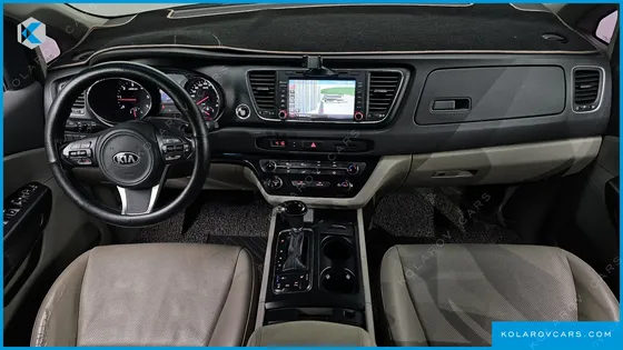 KIA CARNIVAL 9-SEATER LUXURY
