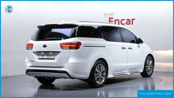 KIA CARNIVAL 9-SEATER NOBLESSE