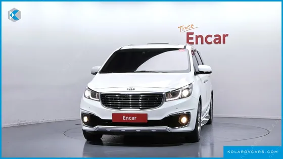 KIA CARNIVAL 9-SEATER NOBLESSE
