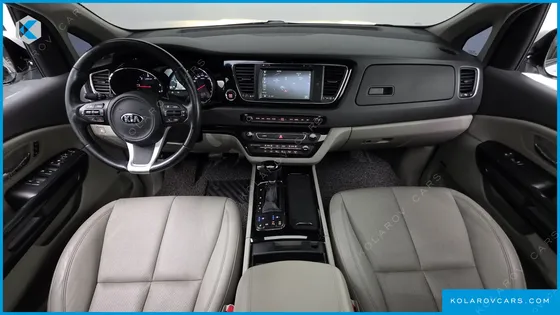 KIA CARNIVAL 9-SEATER NOBLESSE