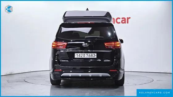 KIA CARNIVAL 9-SEATER HI-LIMOUSINE