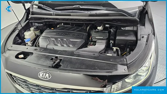 KIA CARNIVAL 9-SEATER HI-LIMOUSINE