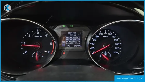 KIA CARNIVAL 9-SEATER HI-LIMOUSINE